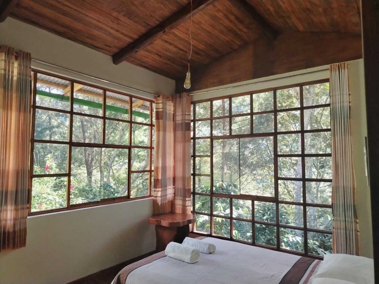 Lucmabamba Lodge サンタ・テレサ エクステリア 写真